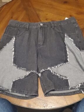 ROMWE Two-Tone Black and Light Gray Patchwork Denim Shorts